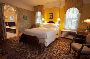 Waypoint House Bed And Breakfast Boyce Exteriör bild