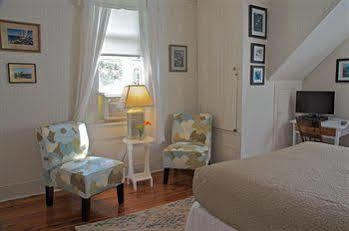 Waypoint House Bed And Breakfast Boyce Exteriör bild